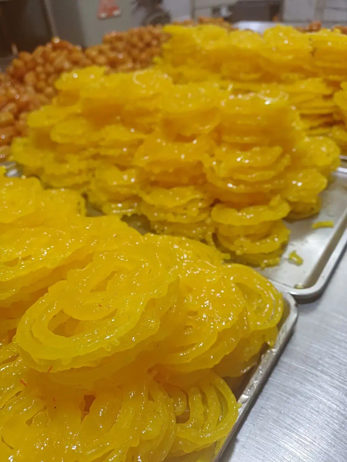 نیازمند نیروی خانم درکارگاه و فروشگاه قنادی|استخدام خدمات فروشگاه و رستوران|اصفهان, شهرک قدس|دیوار