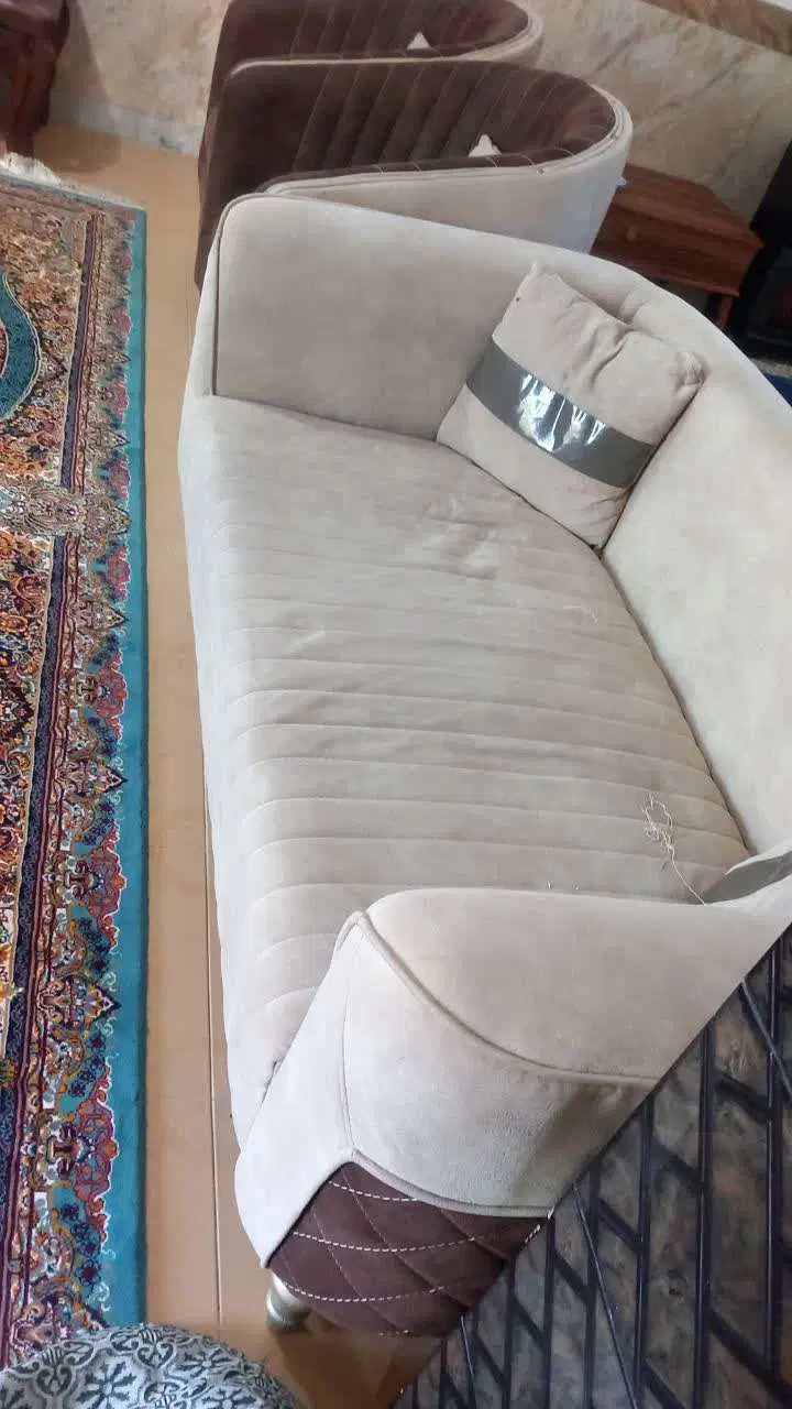 مبل|مبلمان خانگی و میز عسلی|گتاب, |دیوار