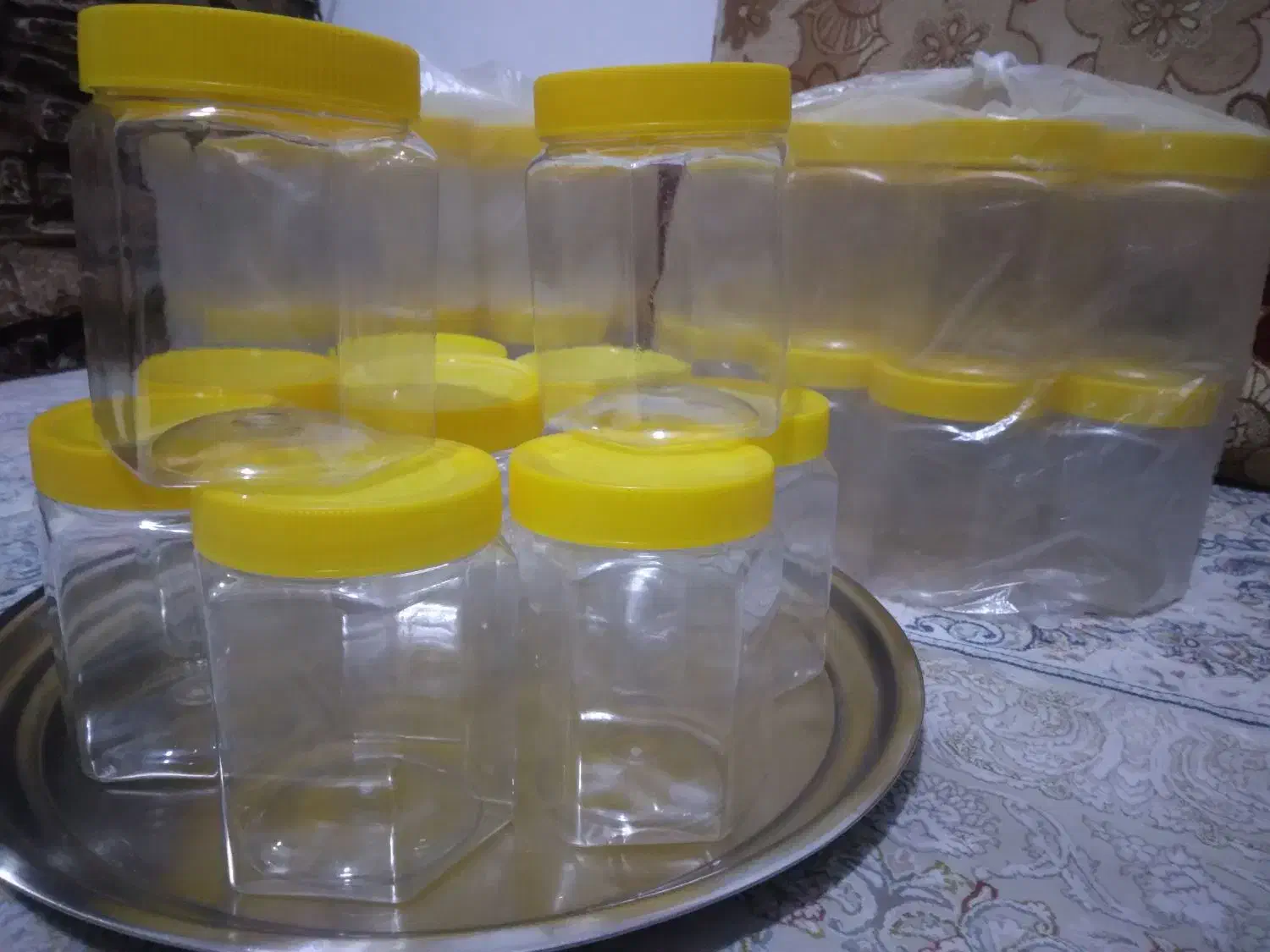 ظرف یک کیلویی جهت عسل وترشی|ظروف نگهدارنده، پلاستیکی، یکبارمصرف|خرمآباد, |دیوار