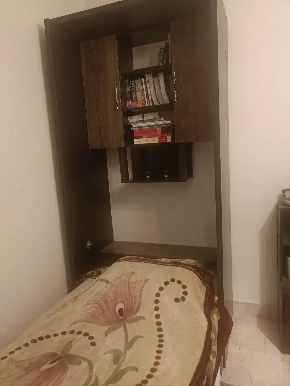 تخت کم جا چوب، سالم و شیک|تخت و سرویس خواب|تهران, نیروی دریایی|دیوار