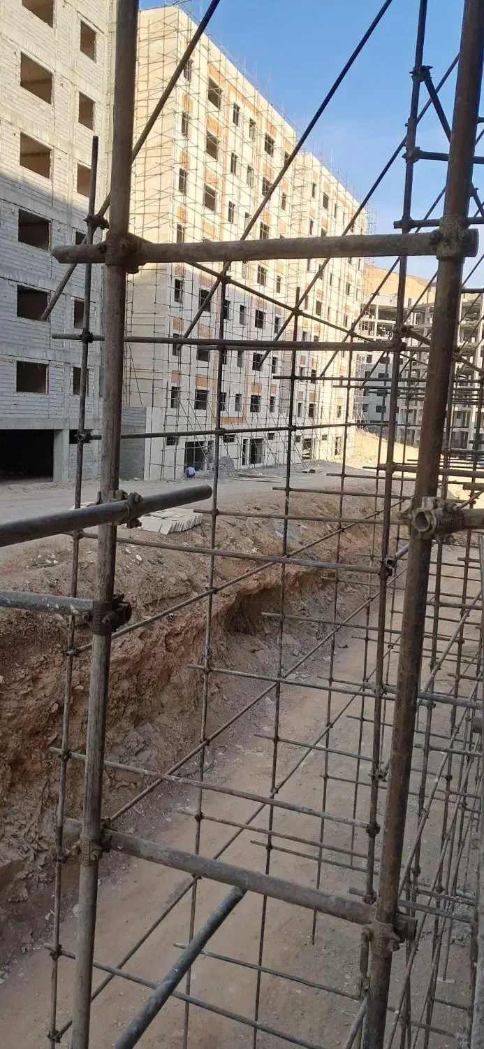 نیازمند شاگرد سنگ کار|استخدام معماری، عمران و ساختمانی|سقز, |دیوار