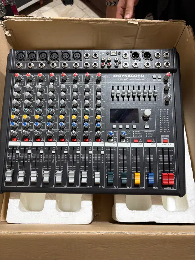 میکسر ۶۰۰/۳ دایناکورد اصلی|صوتی و تصویری|کرج, کوی امامیه|دیوار