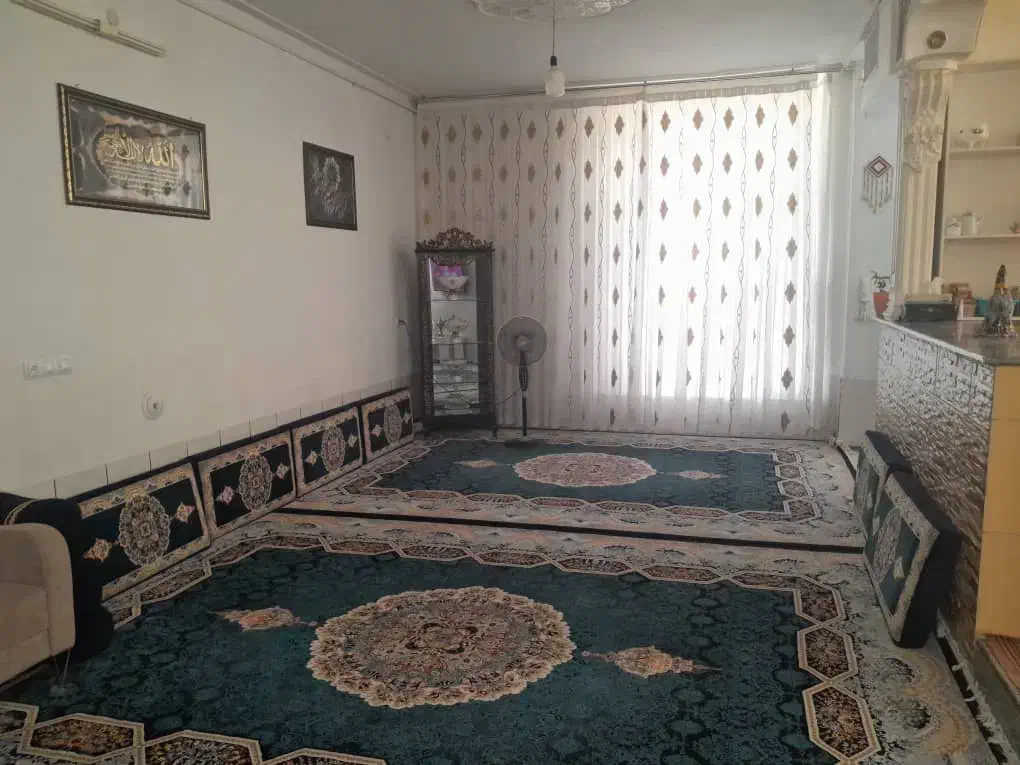 فروش منزل مسکونی سروستان|فروش خانه و ویلا|سروستان, |دیوار