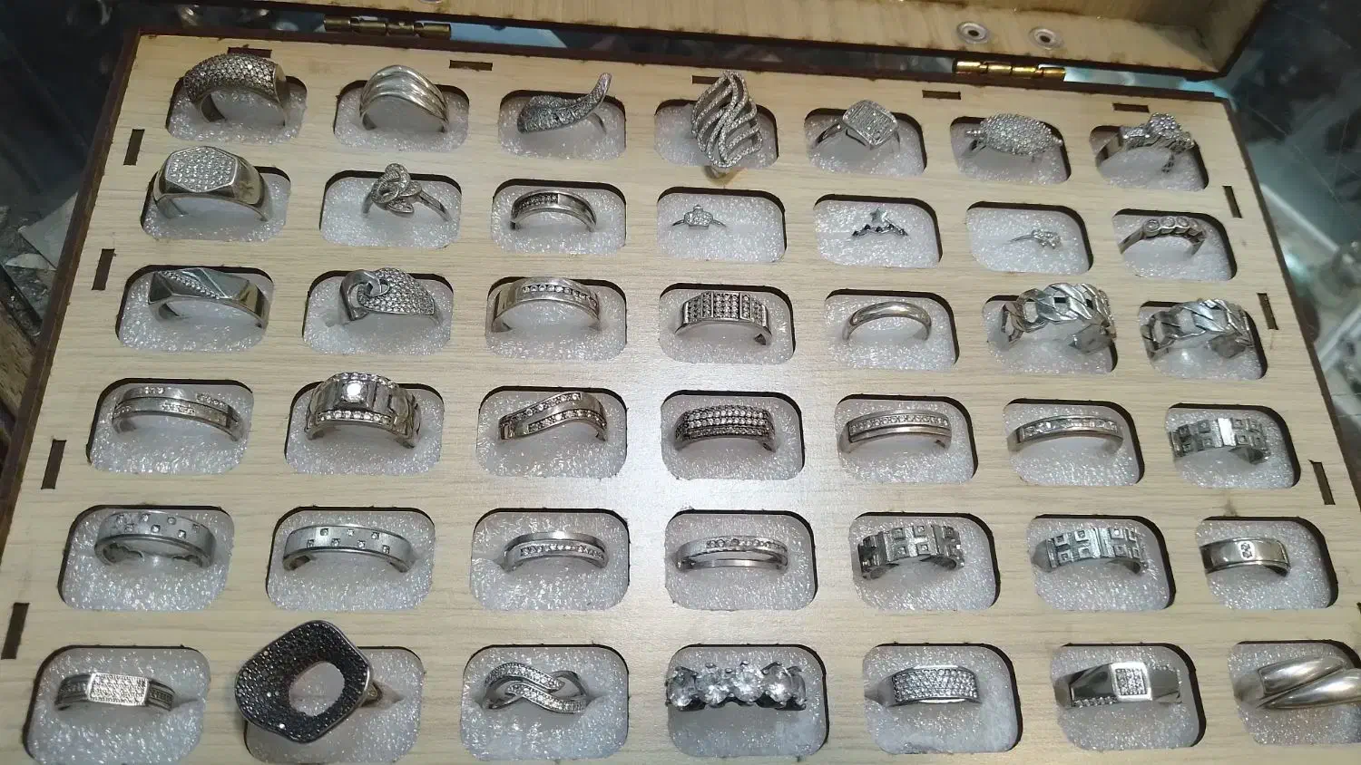 انگشتر نقره زنانه|جواهرات|قم, شهر قائم|دیوار