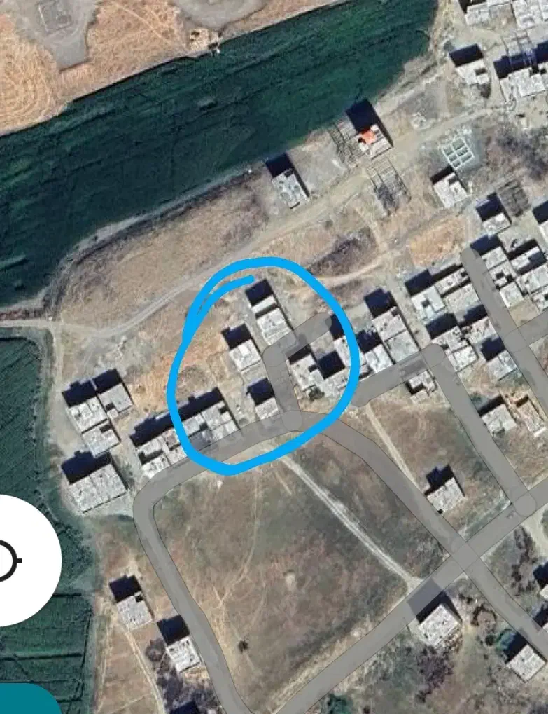 لباس نیه زمین له شهرک زاگرس|لباس|مریوان, |دیوار