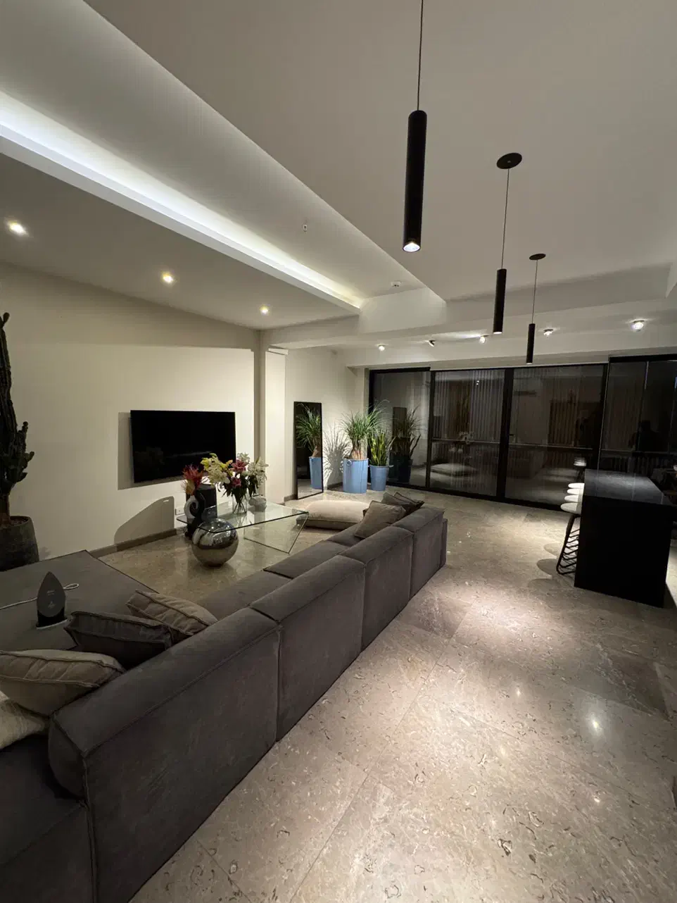 ۱۲۰متر برنده جایزه معماری/نوساز مدرن/۲خواب اندرزگو