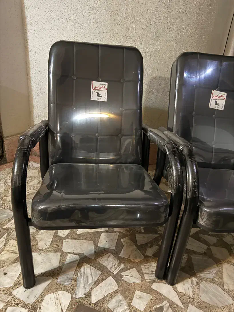 صندلی|دفتر کار|رشت, منظریه|دیوار