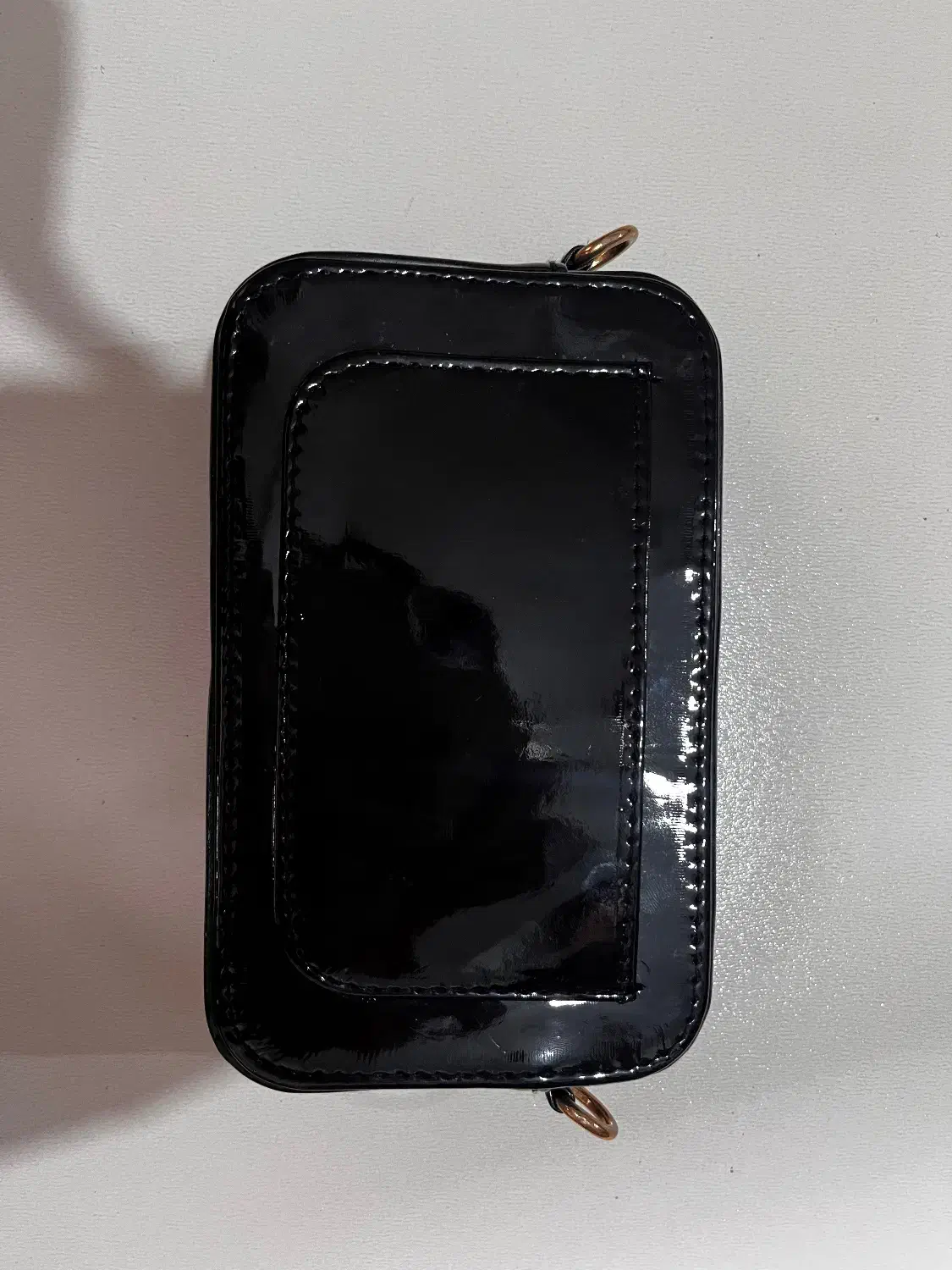 شنل|کیف، کفش، کمربند|گرگان, |دیوار