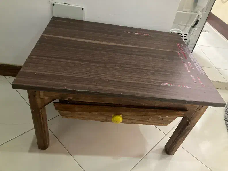 میز تحریر|میز تحریر و کامپیوتر|فولادشهر, مسکن مهر فولادشهر|دیوار