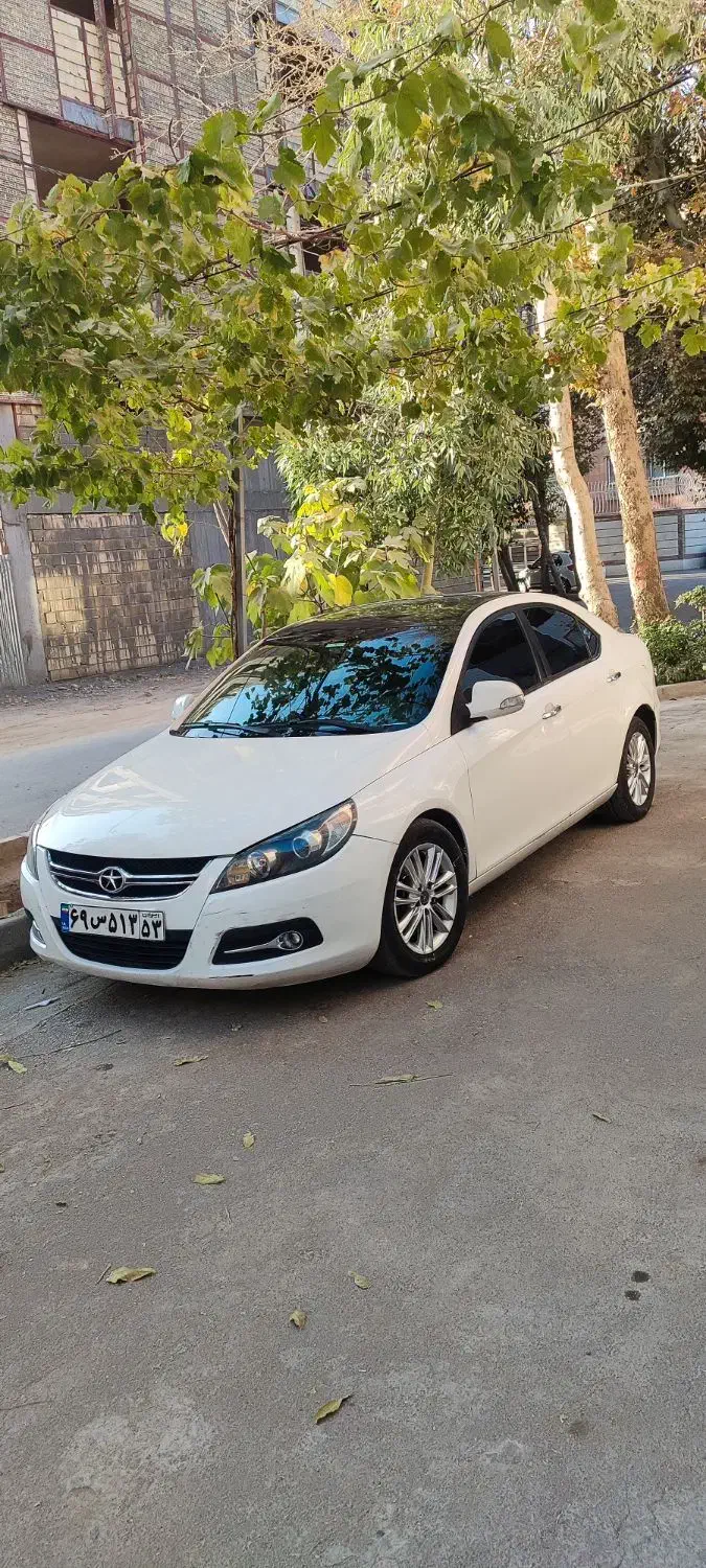 جک j5 اتوماتیک1800 بدون رنگ|خودرو سواری و وانت|اصفهان, جاوان|دیوار