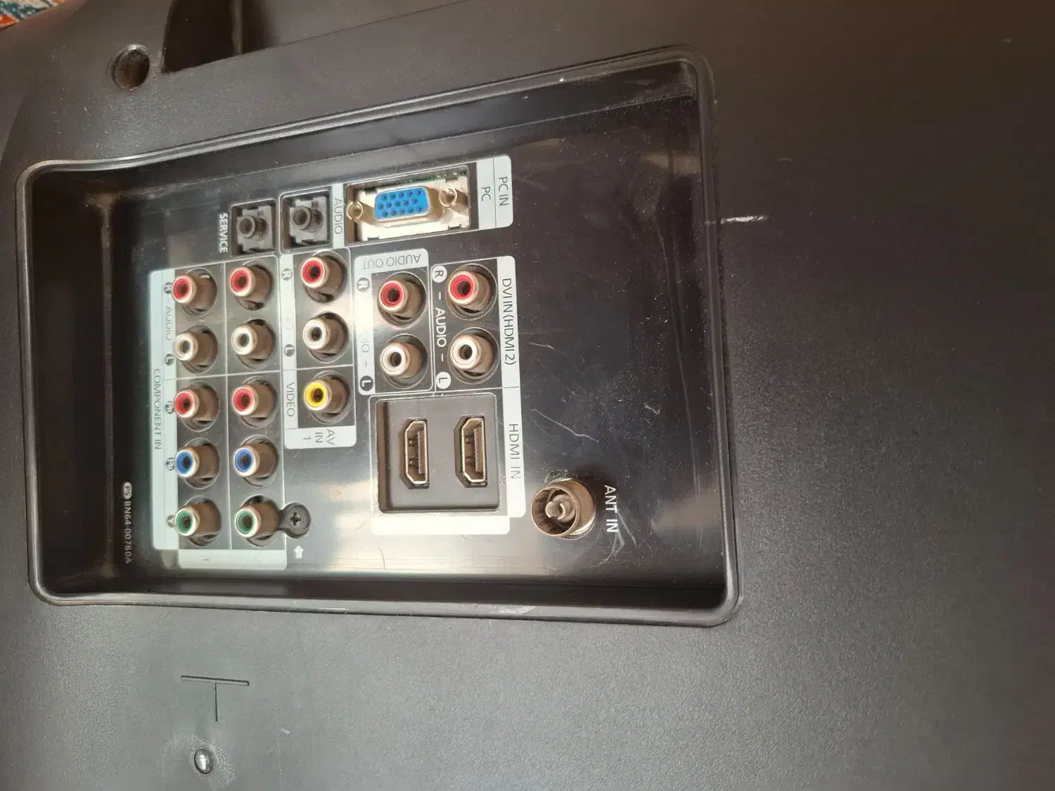 تلویزیون سامسونگ ۳۷ اینچ کم کار|تلویزیون و پروژکتور|شیراز, اصلاحنژاد|دیوار