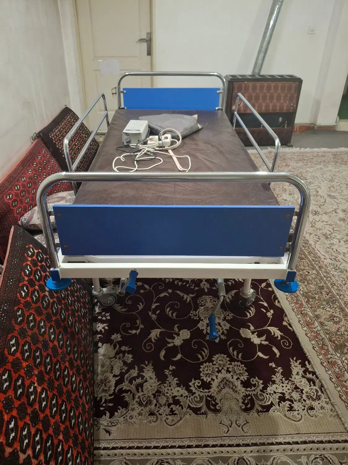 تخت مکانیکی دو شکن|آرایشی، بهداشتی، درمانی|تهران, شهید رجایی|دیوار