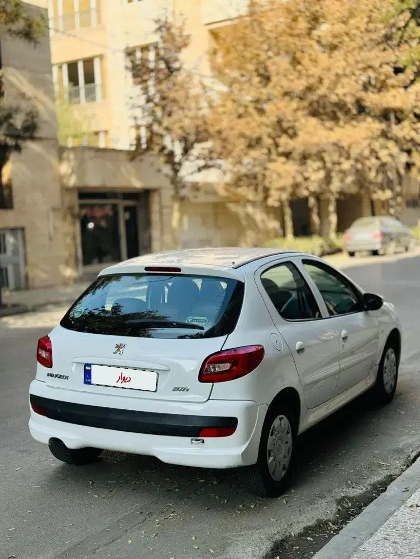 پژو ۲۰۷ سفید فرمان برقی|خودرو سواری و وانت|مشهد, دانشجو|دیوار