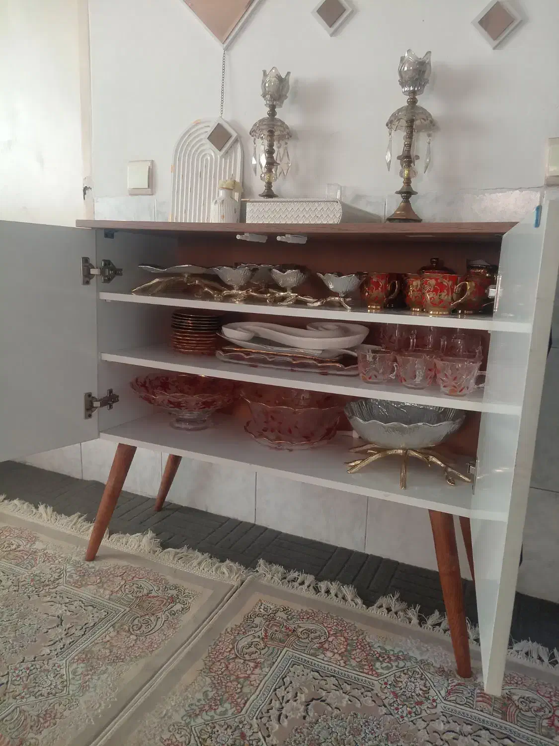 ابنه وکنسول درحدنو (خیلی کم کاره استفاده نشده)|بوفه، ویترین، کنسول|نیشابور, ناسیونال|دیوار