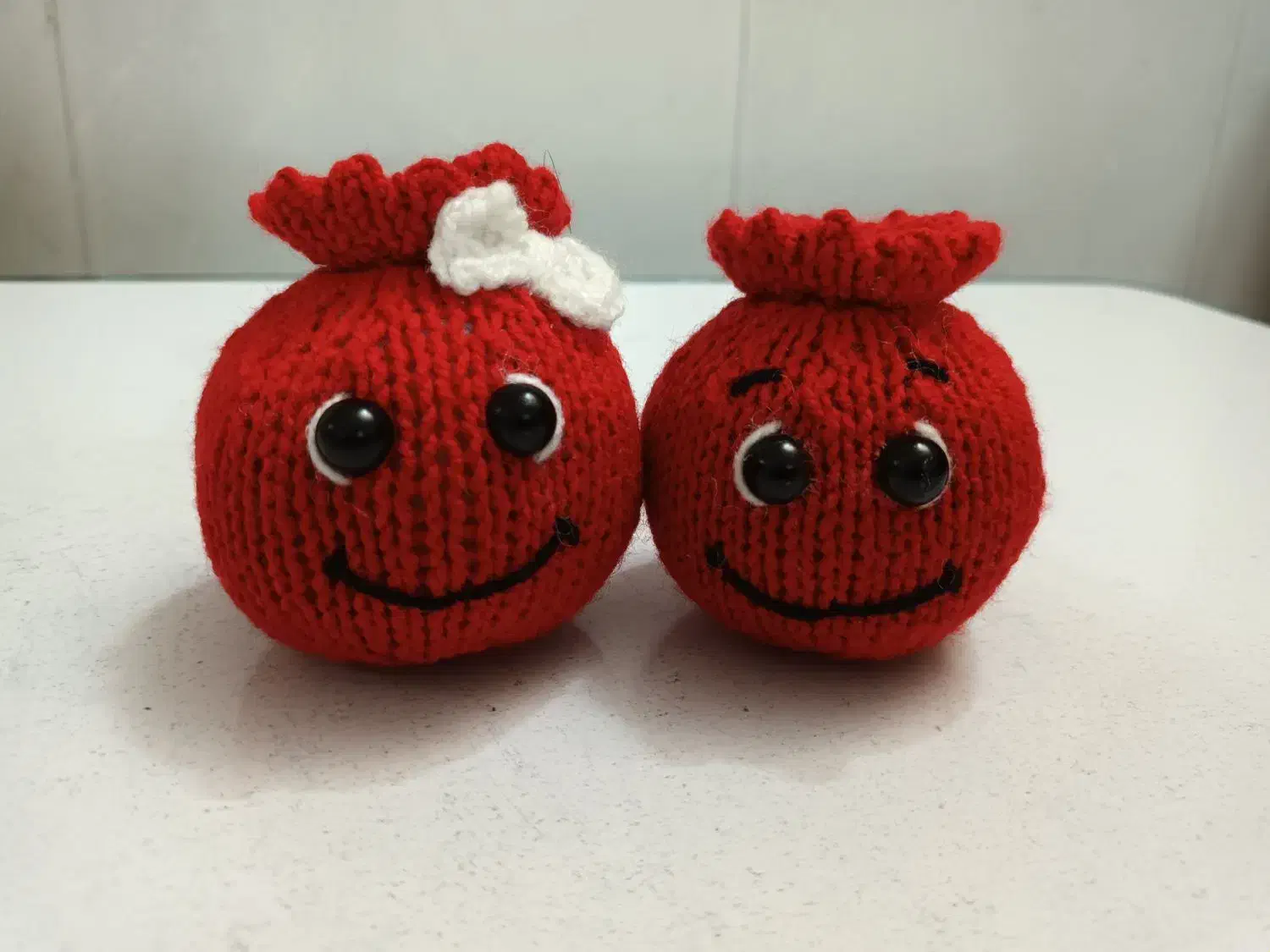 انار بافتنی|صنایع دستی و سایر لوازم تزئینی|کاشان, شهرک خاتم الانبیا (مسکن ملی کاشان)|دیوار