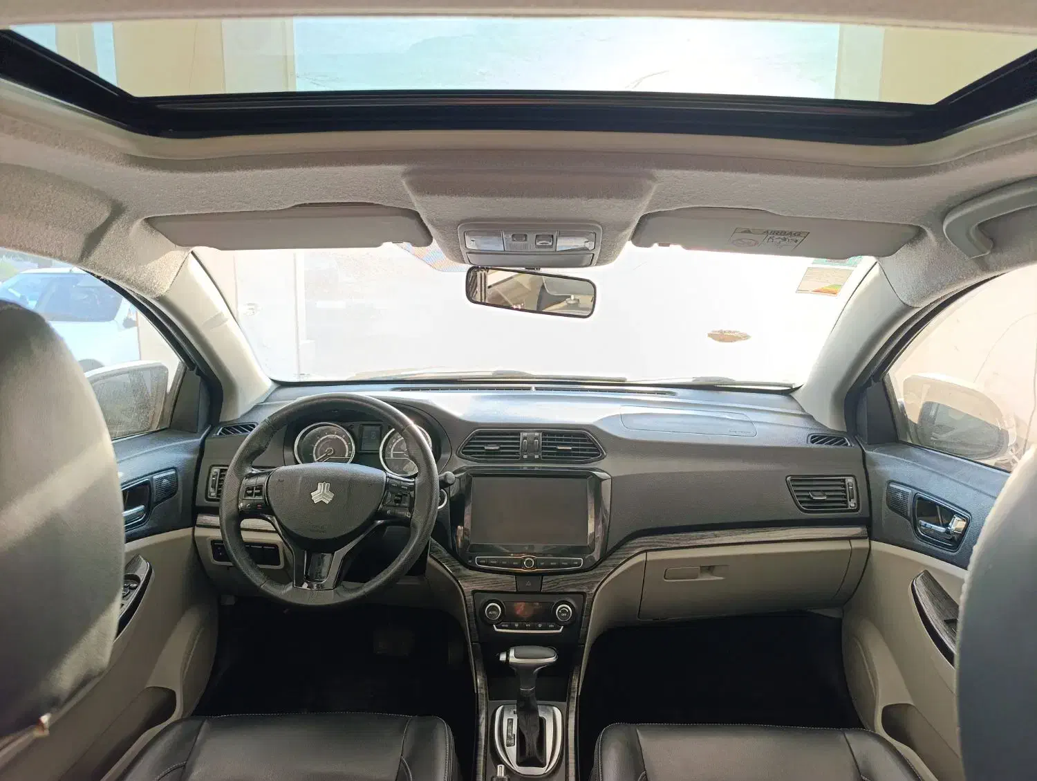 شاهین اتومات 403 در مجموعه اتو گالری عادل حاجیانی|خودرو سواری و وانت|خورموج, |دیوار