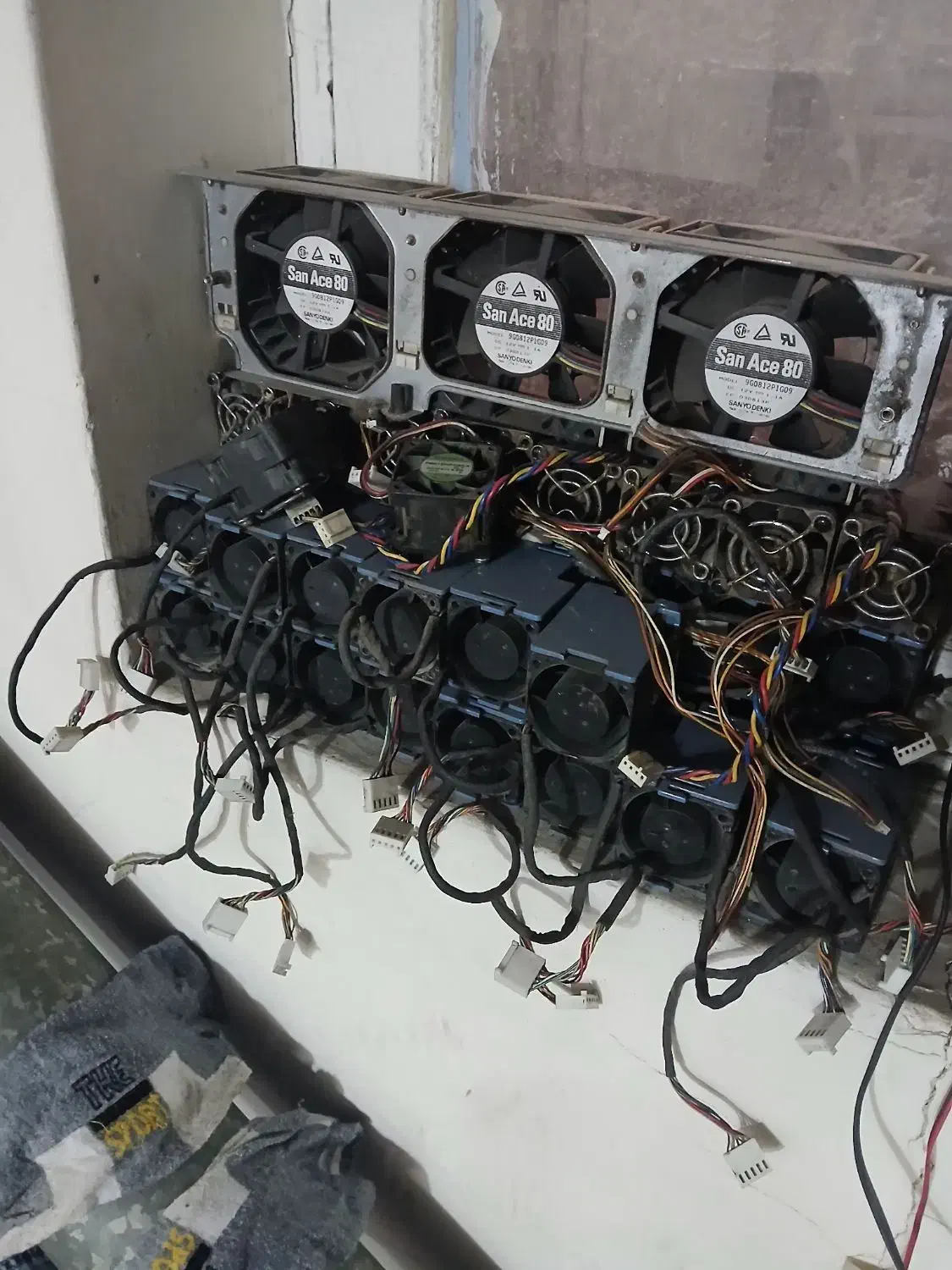 فن برای جوجه کشی وغیره...|پنکه و تصفیهکنندهٔ هوا|تالش, هشتپر|دیوار