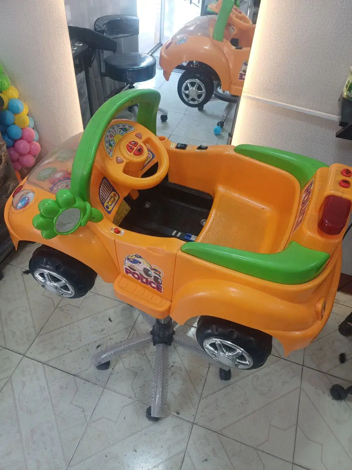 صندلی آرایشگاه|آرایشگاه و سالنهای زیبایی|فولادشهر, B6|دیوار