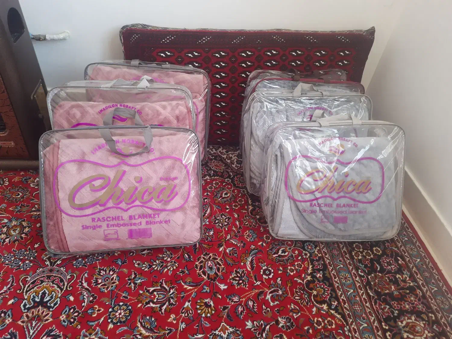 پتو گلبرجسته|رختخواب، بالش، پتو|سبزوار, قصبه اب یمین|دیوار