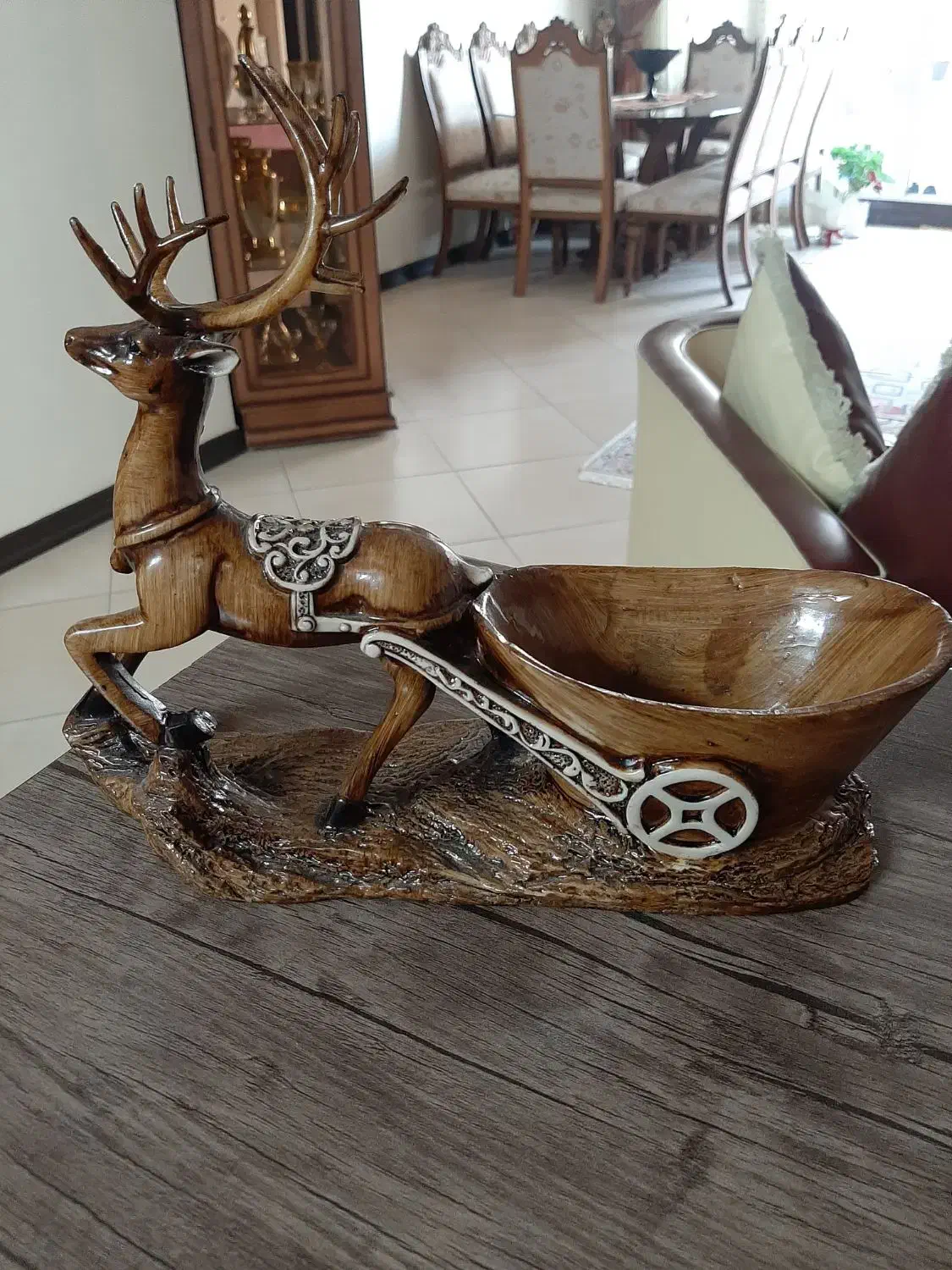 مجسمه|مجسمه، تندیس، ماکت|اصفهان, عسگریه|دیوار