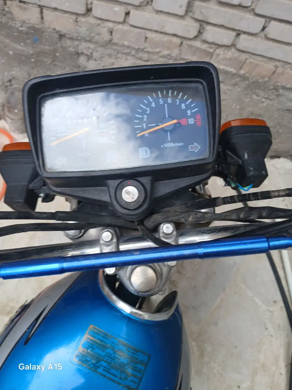 ۳طرف|موتورسیکلت|ماکو, |دیوار