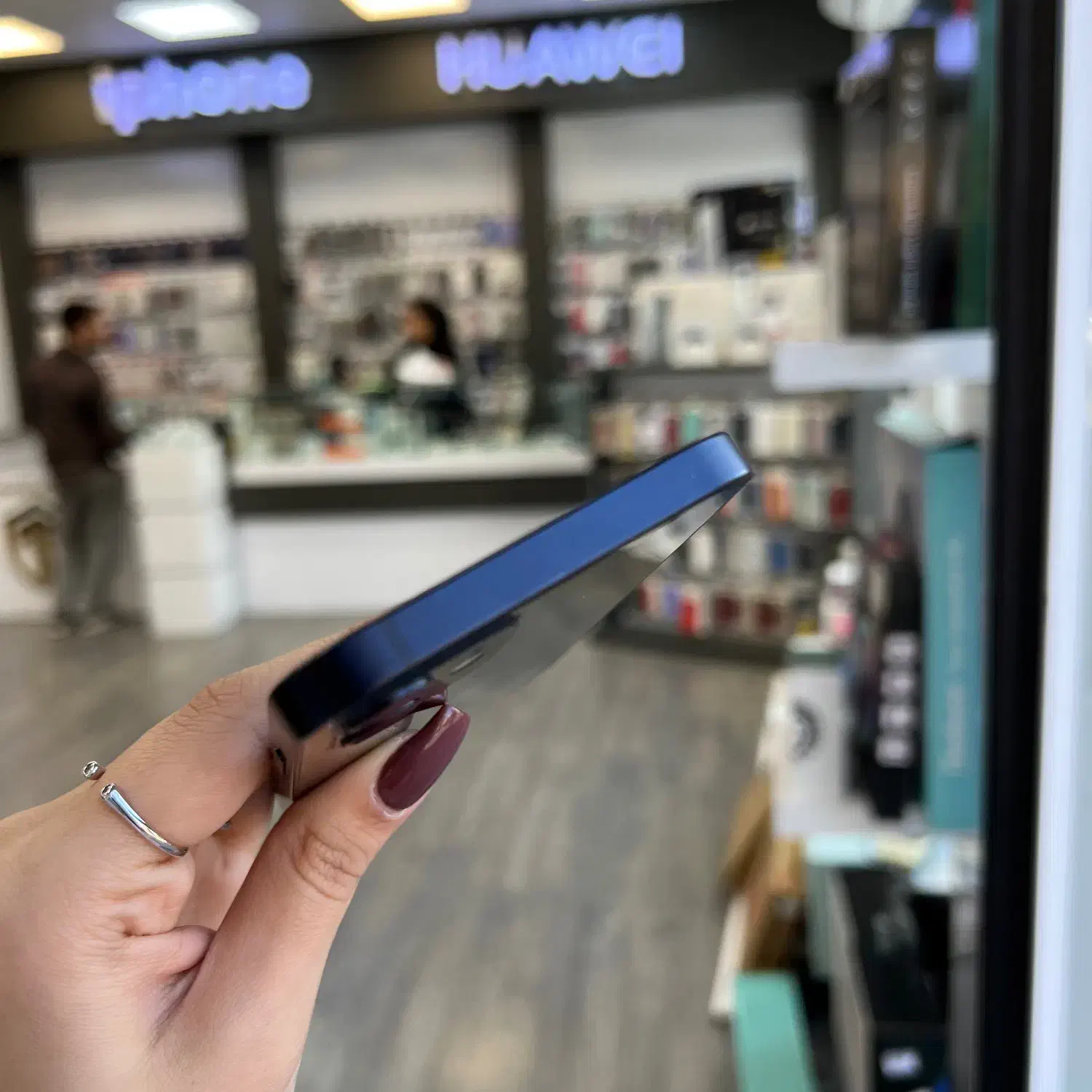 ۱۲ نرمال باطری ۱۰۰ درصد مشکی|موبایل|گرگان, |دیوار