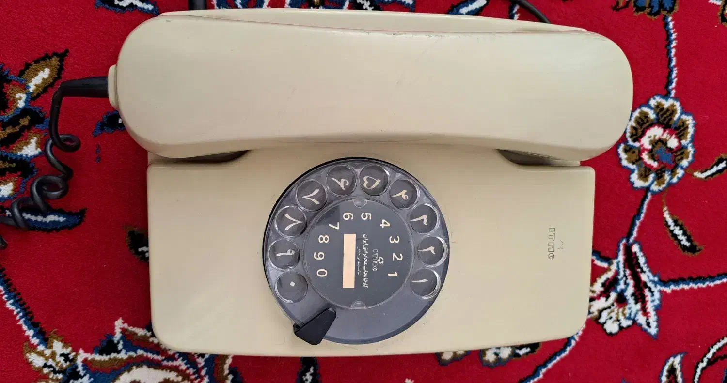 تلفن قدیمی|کلکسیون اشیاء عتیقه|ایوان, |دیوار