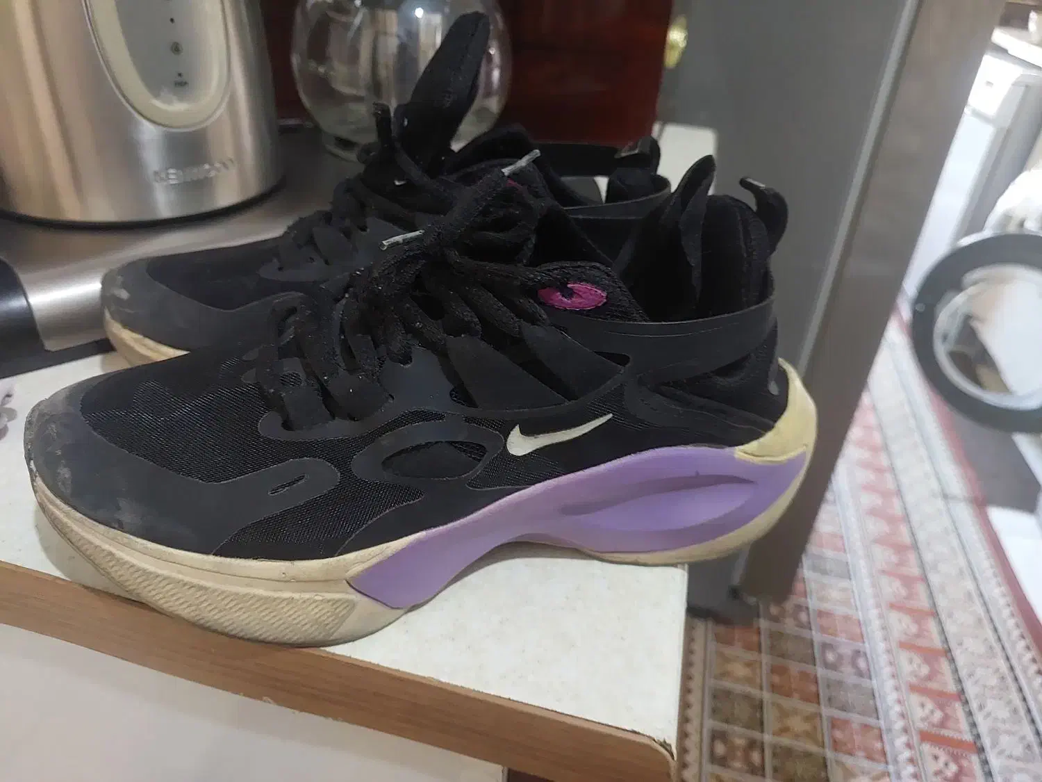 کتونی زنانه سایز۳۸|کیف، کفش، کمربند|پرند, فاز ۶|دیوار