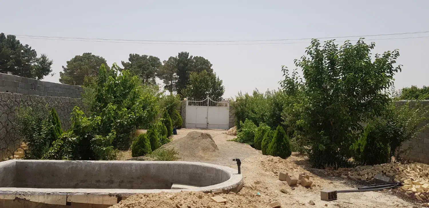 باغ نیمه کاره 530 متری برق کنتور و سند و چاه|فروش زمین و ملک کلنگی|اصفهان, براآن شمالی|دیوار