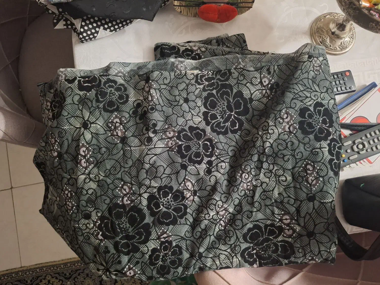 چادر رنگی|لباس|اصفهان, باغ گلها|دیوار