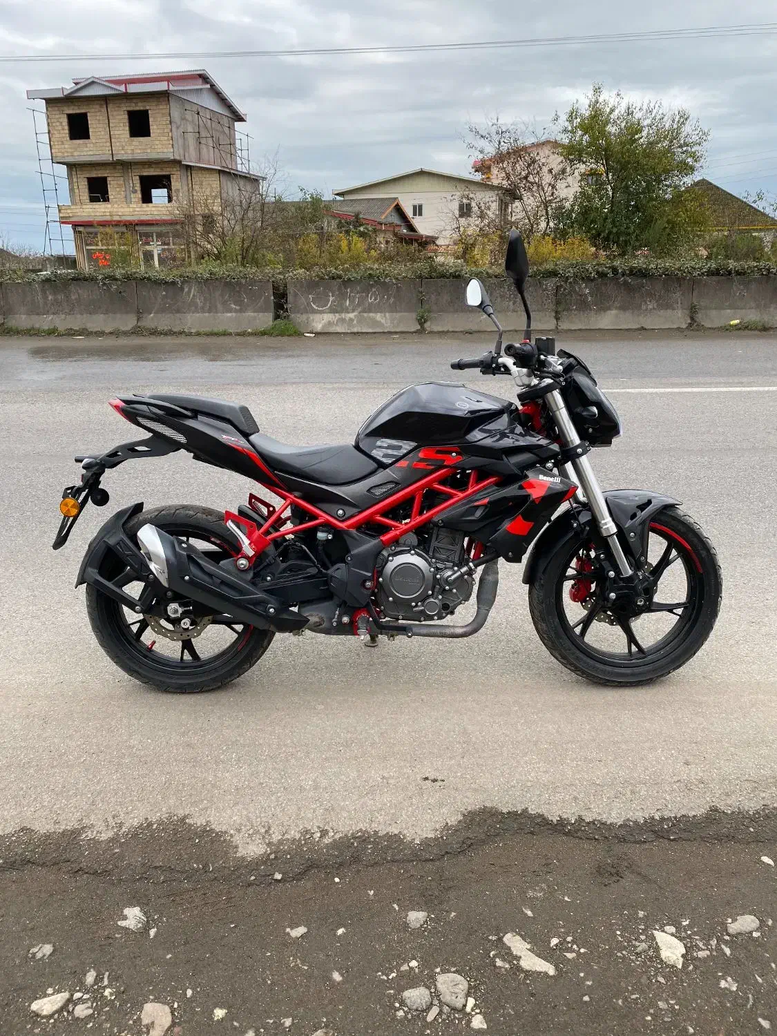 بنلی ۲۵۰ تک سیلندر کم کار|موتورسیکلت|آستارا, |دیوار