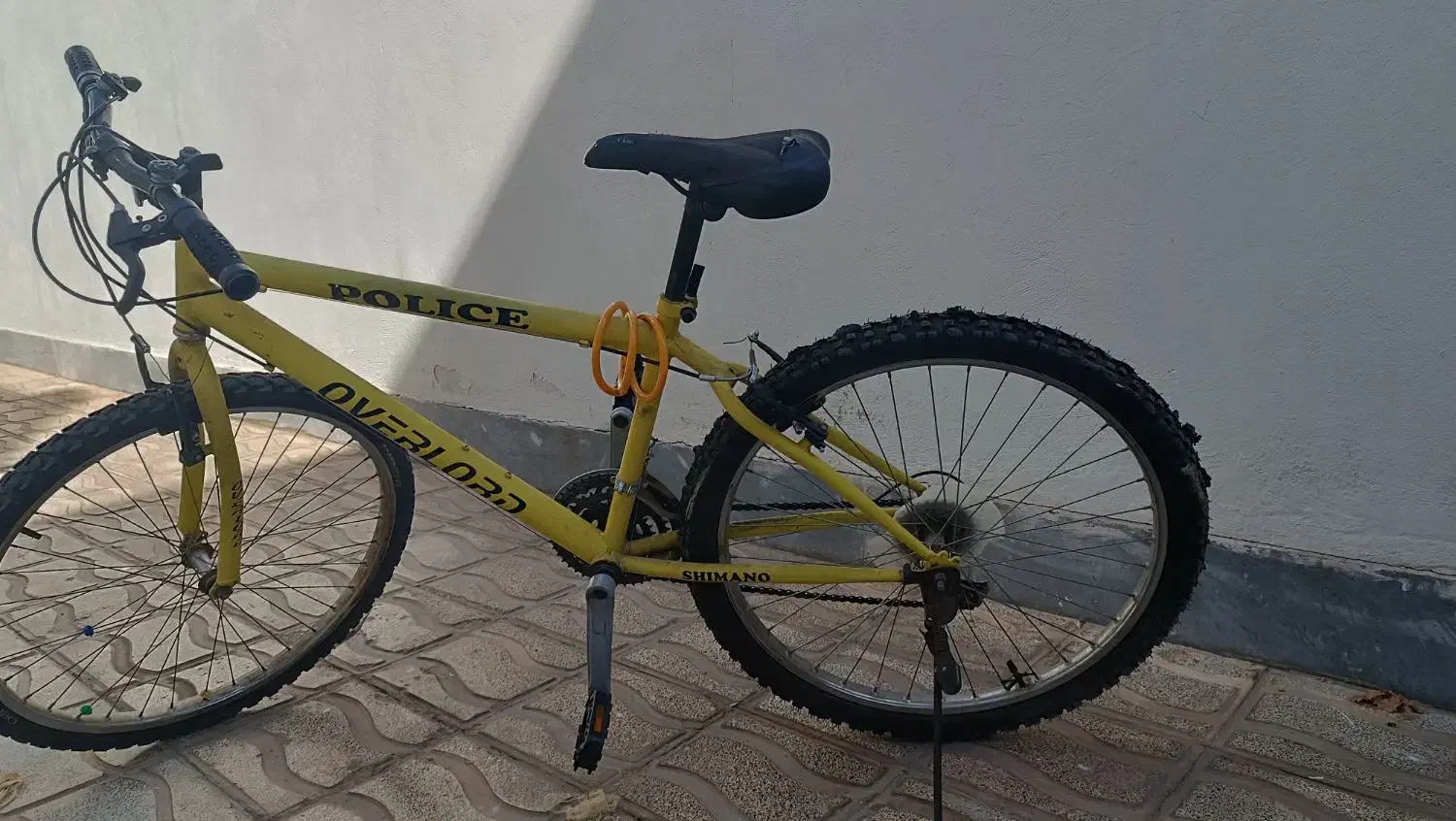 دوچرخه ۲۶|دوچرخه، اسکیت، اسکوتر|میانه, |دیوار