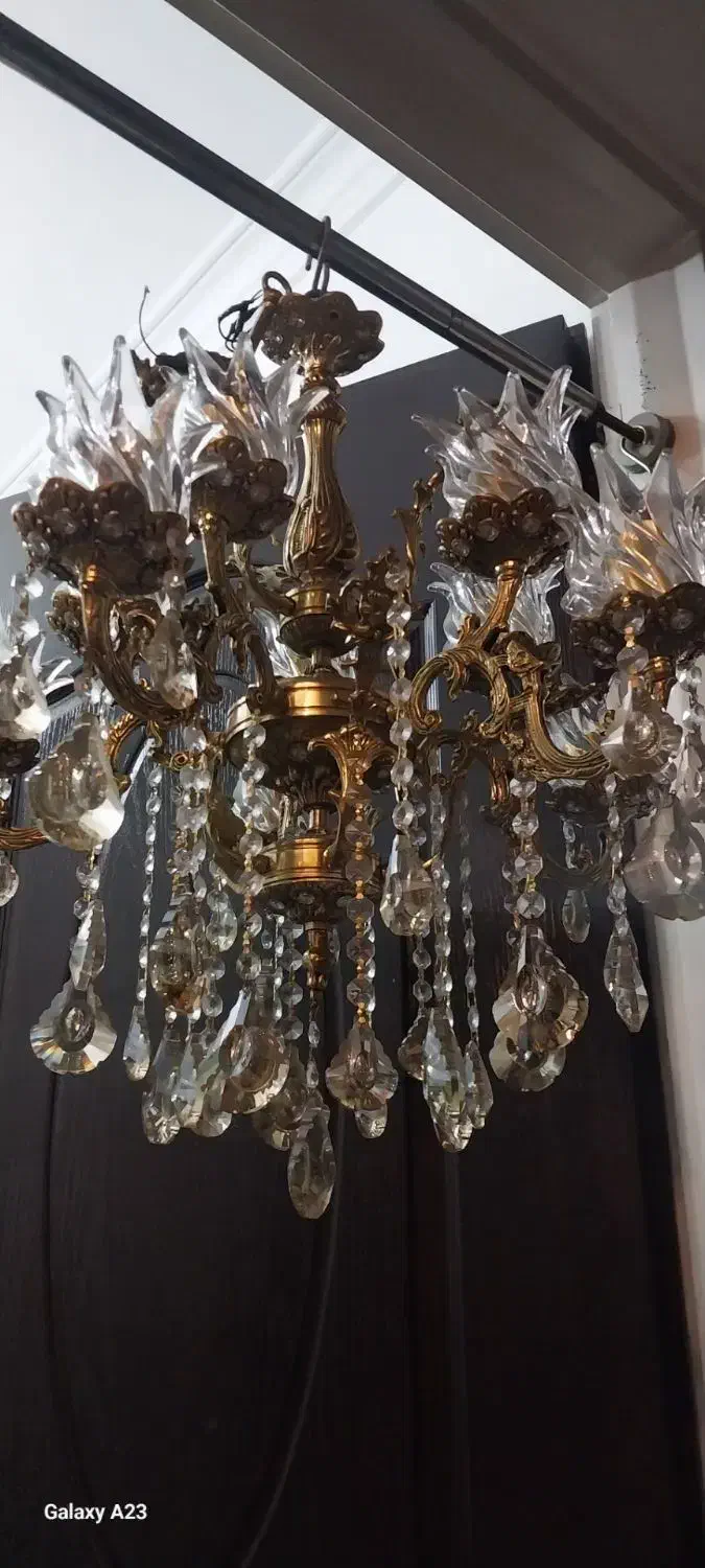 لوستر برنزی سه طوقه ده شعله یک عدد|لوستر و چراغ آویز|همدان, |دیوار