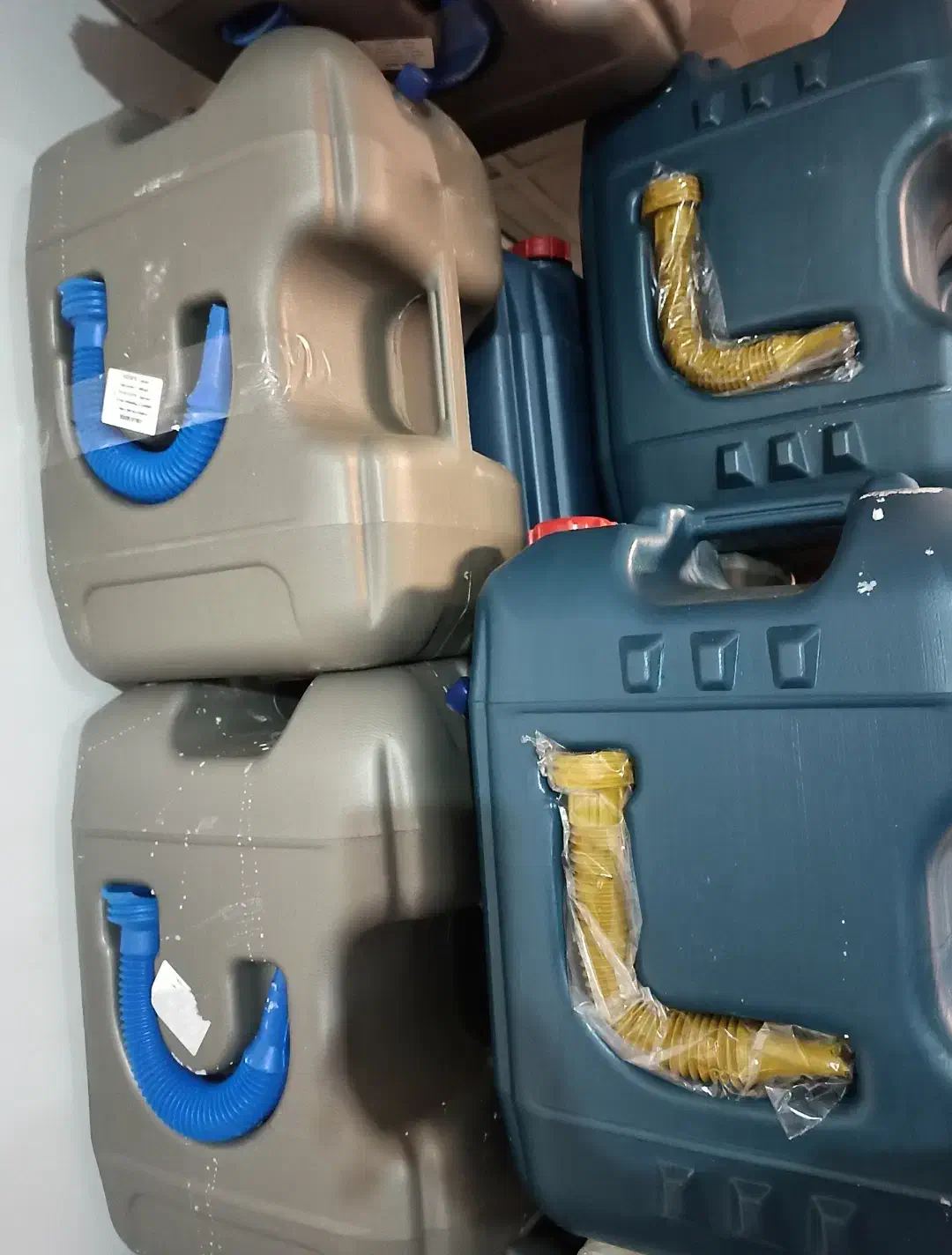 گالن ۲۰ لیتری|ظروف نگهدارنده، پلاستیکی، یکبارمصرف|زنجان, |دیوار