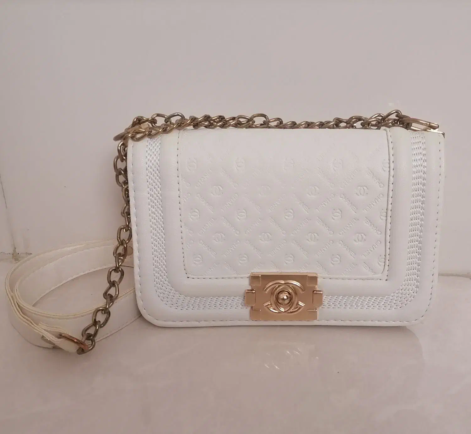 کیف زنانه|کیف، کفش، کمربند|شیراز, ملاصدرا|دیوار