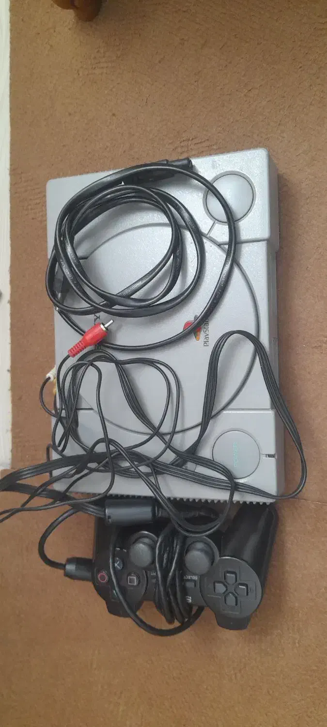 سونی ۱ در حد کم کارکرد|کنسول، بازی ویدئویی و آنلاین|تبریز, |دیوار