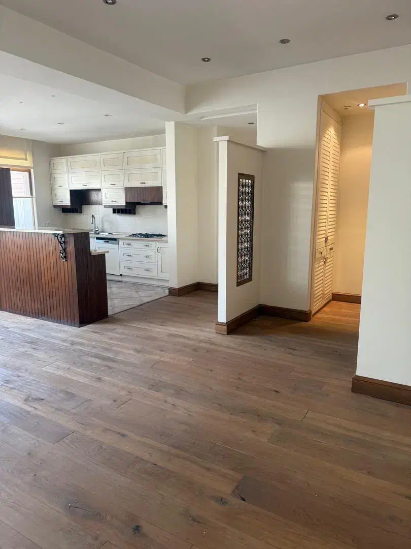 فرشته ۱۲۰ متر