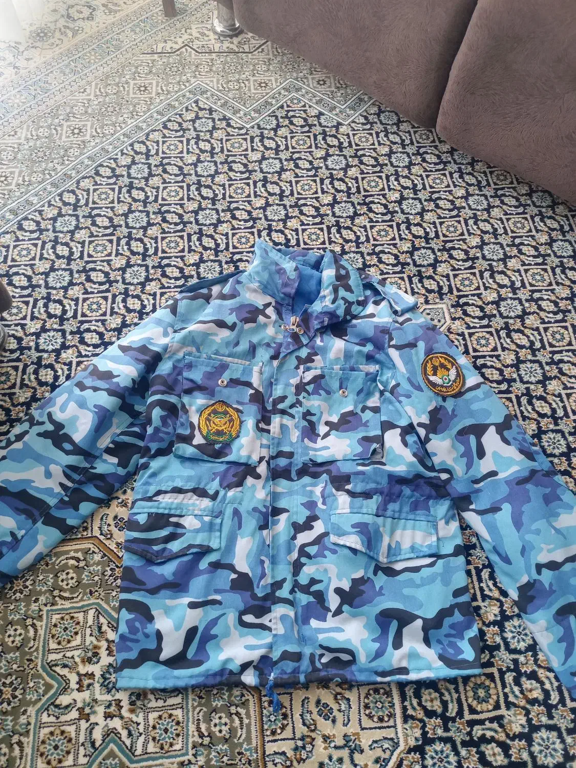 اورکت نیرو هوایی|لباس|نی‌ریز, |دیوار