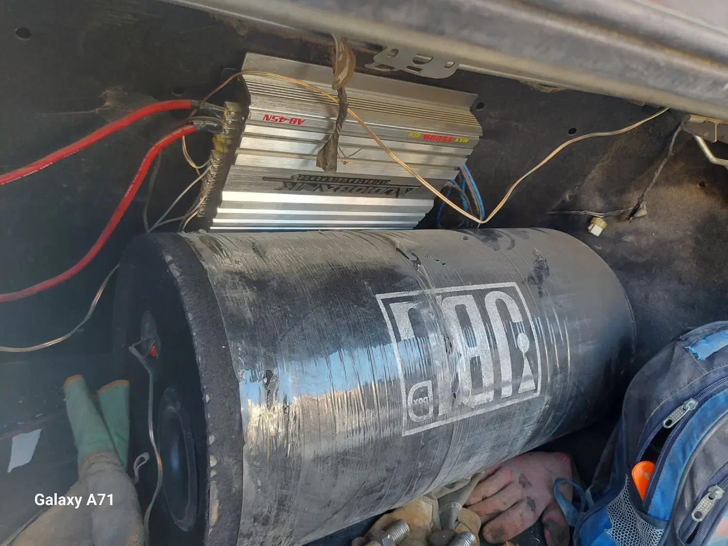 سیستم کامل نصب روی ماشین|قطعات یدکی و لوازم جانبی|هشتگرد, شهرک کوثر|دیوار