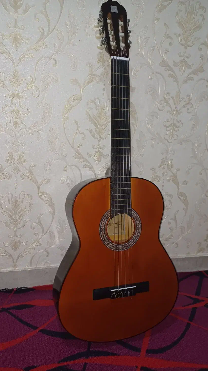 گیتار دیاموند در حد نو|گیتار، بیس، امپلیفایر|بوشهر, |دیوار