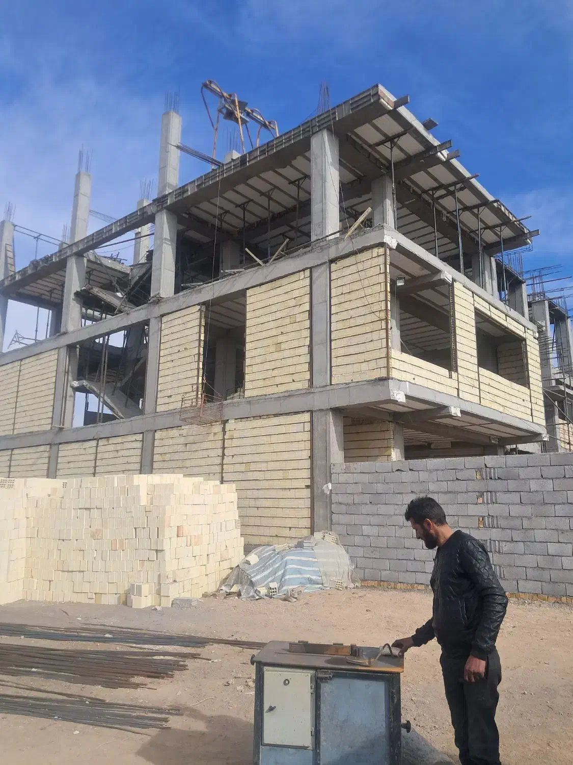 جانبازان ۹۵متر واحد پیش فروش|پیش‌فروش املاک|زنجان, |دیوار