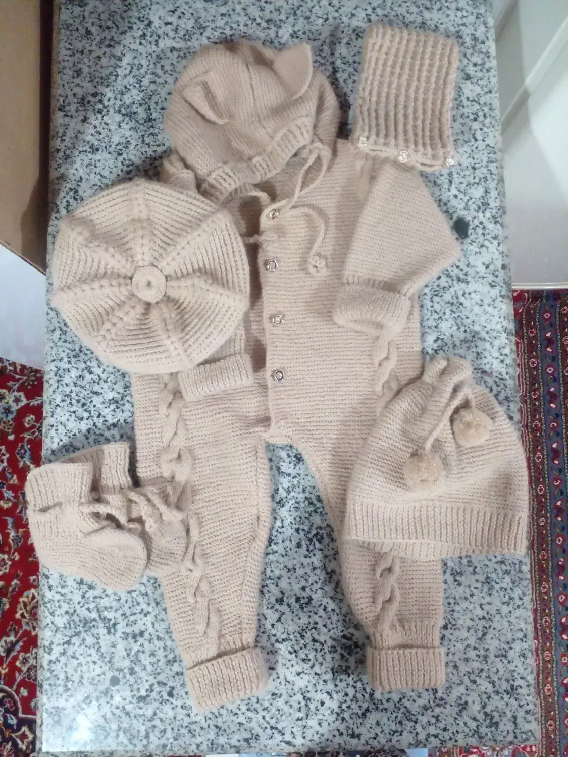 ست دست باف سرهم کلاه فرانسوی کلاه ساده پاپوش شال|کفش و لباس بچه|تبریز, |دیوار