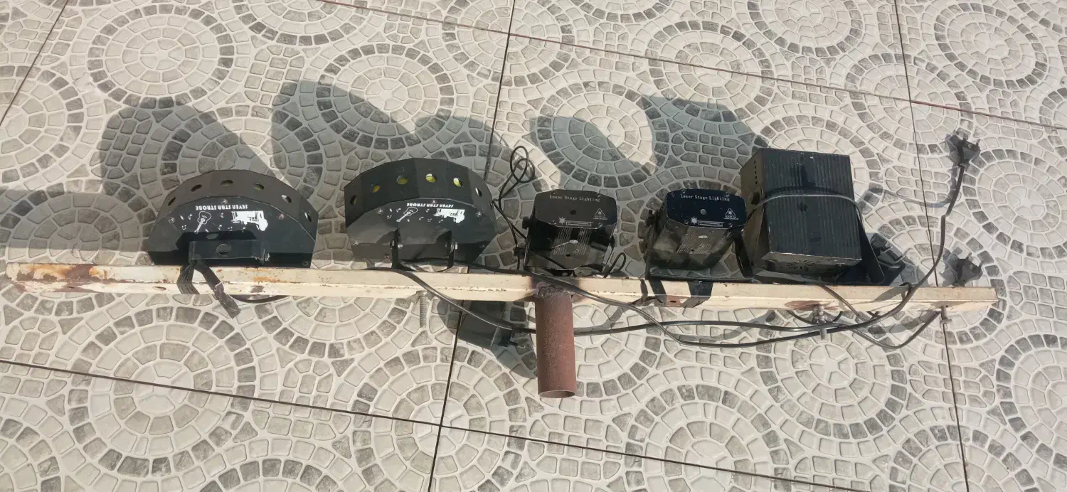 رقص نور دو عدد فلاشر دو عدد بارانی و یک عدد لیزر|ریسه و چراغ تزئینی|کلاله, |دیوار