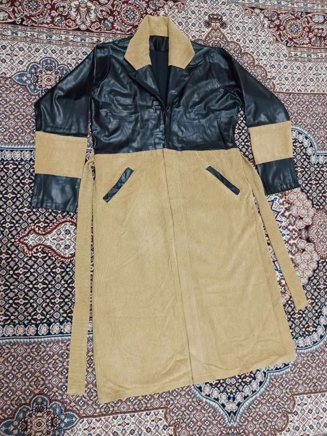 مانتو،پالتو|لباس|پارسآباد, |دیوار