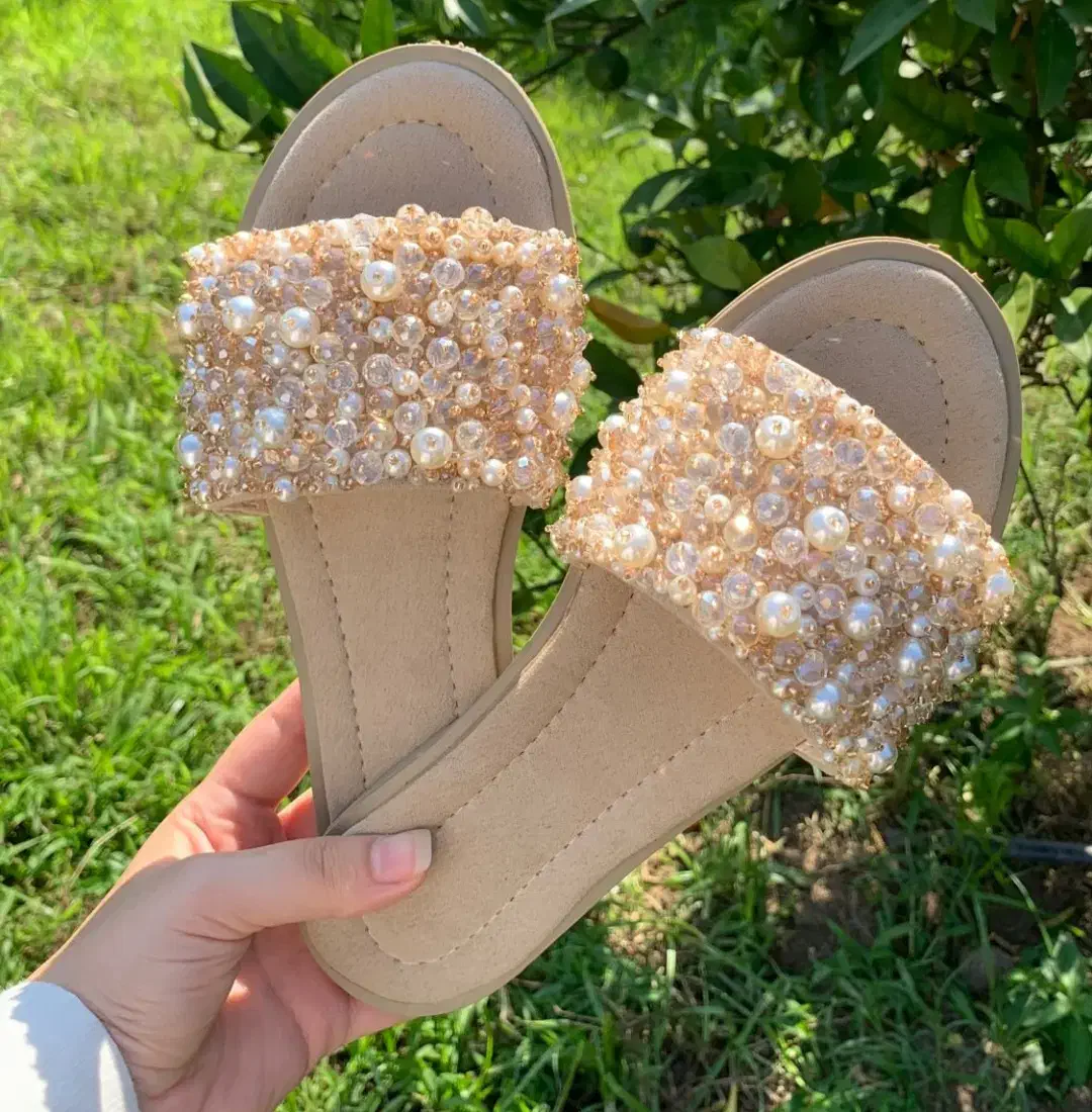 صندل جواهردوزی‌ شده|کیف، کفش، کمربند|دزفول, |دیوار