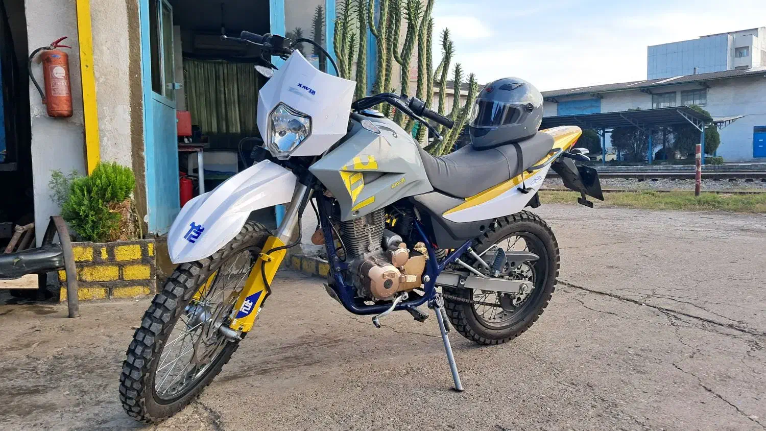 تریل کویر ۲۵۰ مدل ۱۴۰۳ خاکستری|موتورسیکلت|ساری, |دیوار