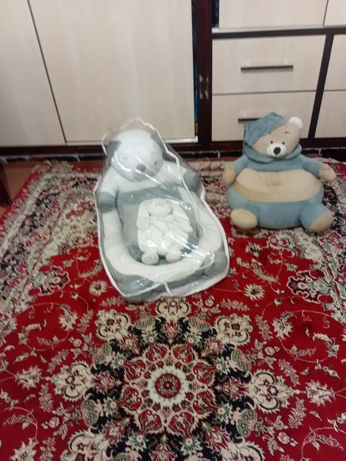 تشک و پتو وصندلی عروسکی کودک|تخت و صندلی بچه|قروه, |دیوار