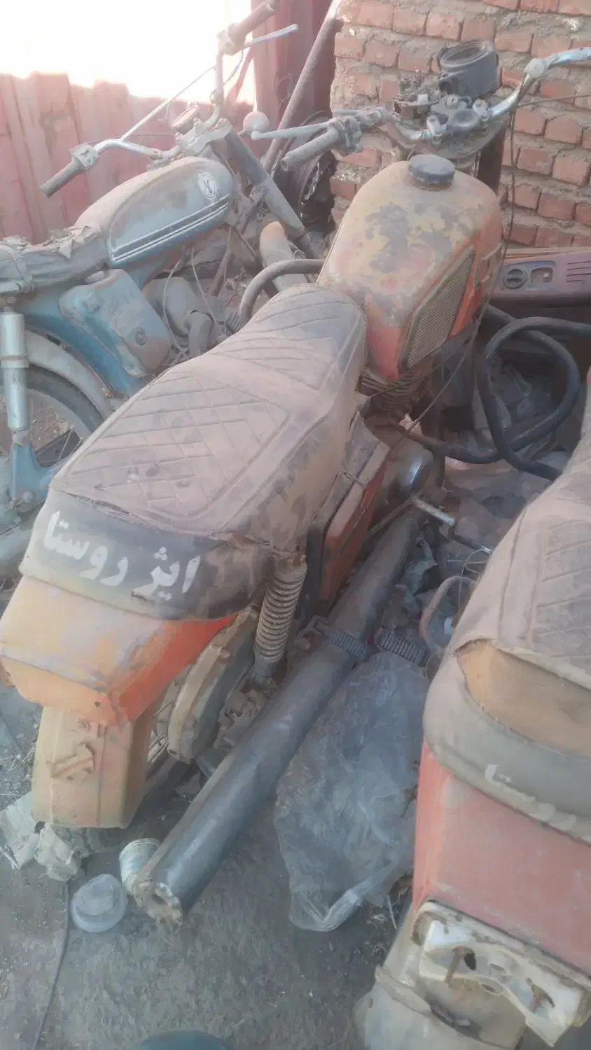 باسلام ۲عدد موتور ایژ روستا سالم سالم ۱عدد یاماها|موتورسیکلت|کرمان, |دیوار
