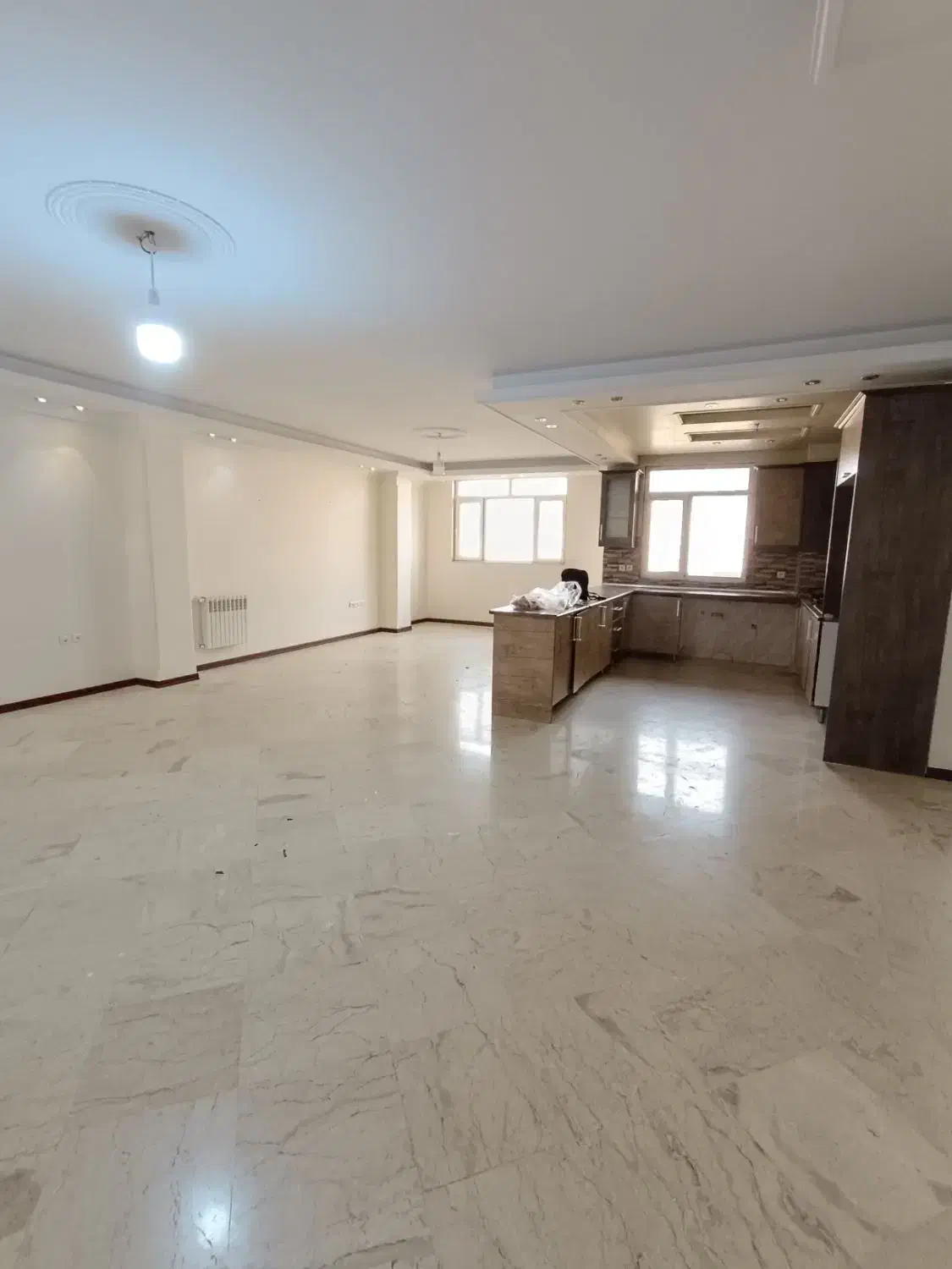 135متر 3 خواب تک واحدی سعادت آباد