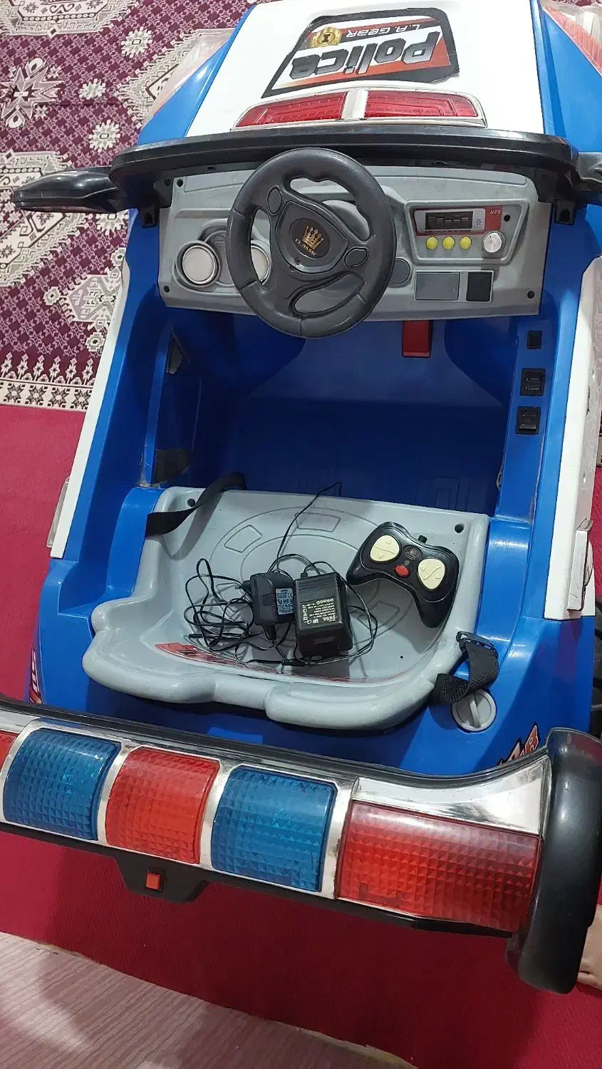 یک عدد ماشین شارزی احتیاج  به سرویس کوچک داره|اسباب‌بازی بچه|نسیم‌شهر, |دیوار